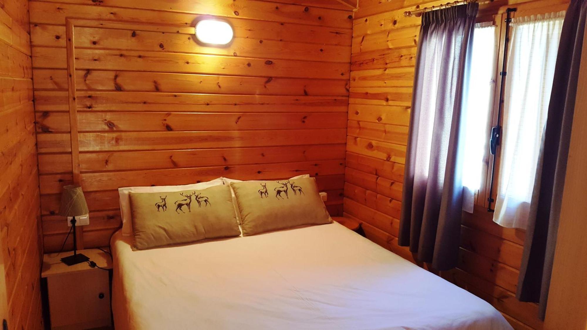 Bungalows Nou Camping La Guingueta D'Aneu Eksteriør bilde