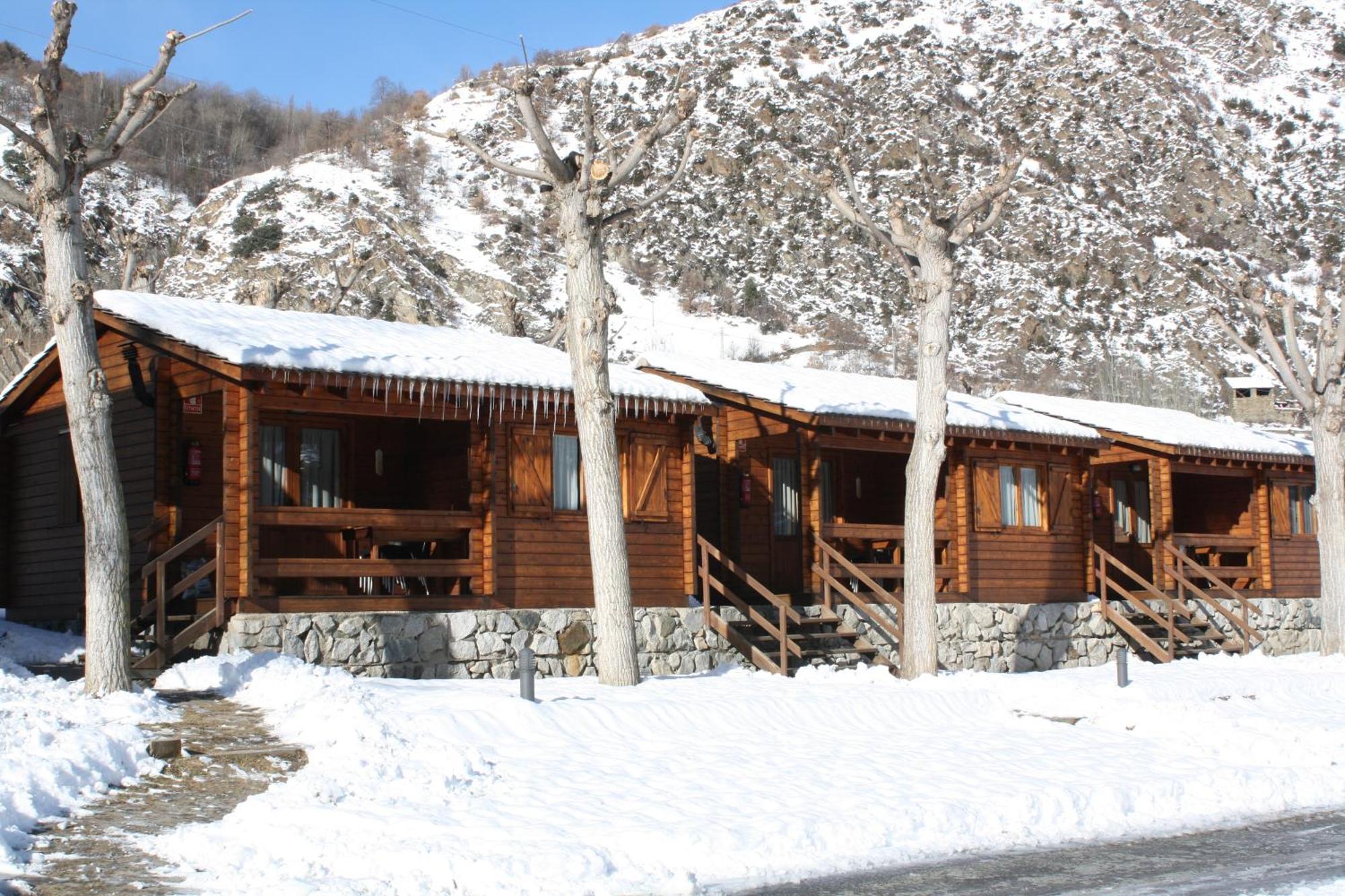 Bungalows Nou Camping La Guingueta D'Aneu Eksteriør bilde