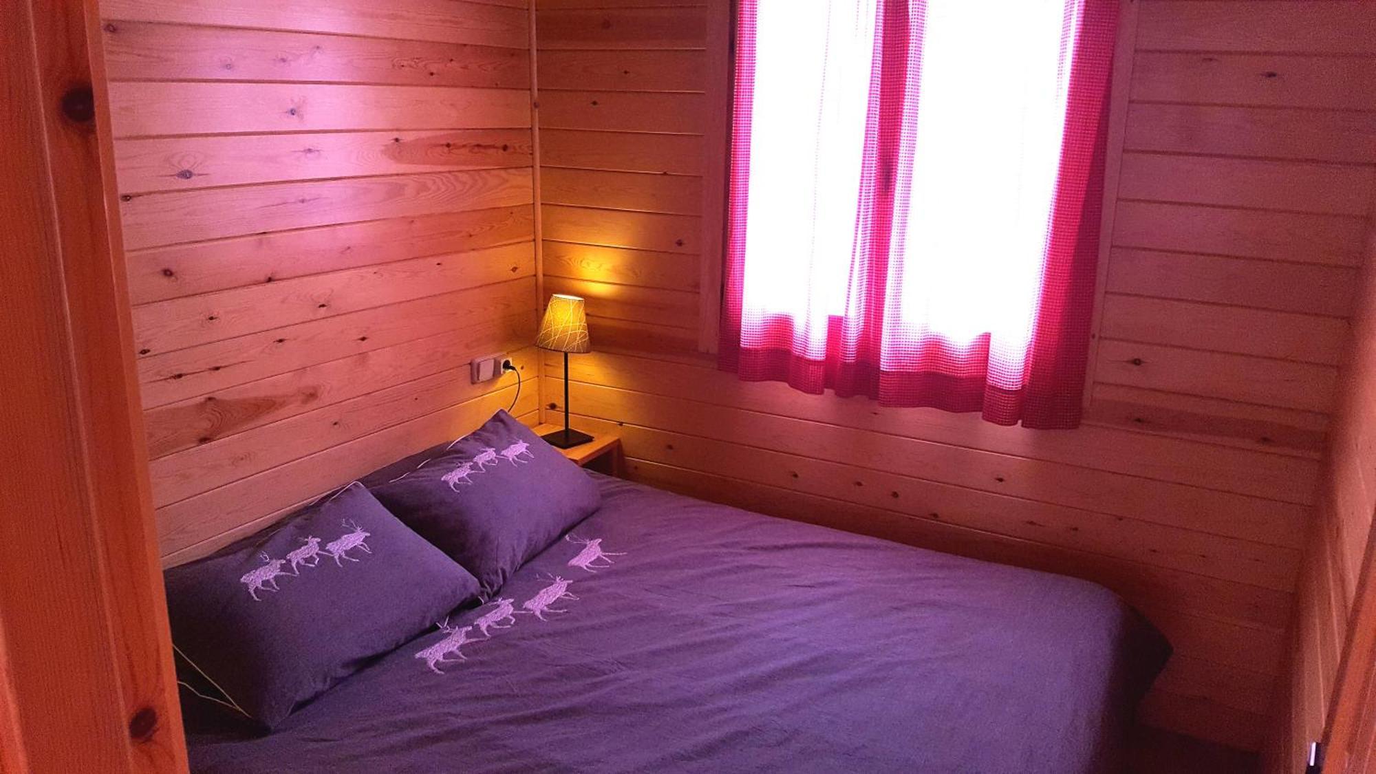 Bungalows Nou Camping La Guingueta D'Aneu Eksteriør bilde