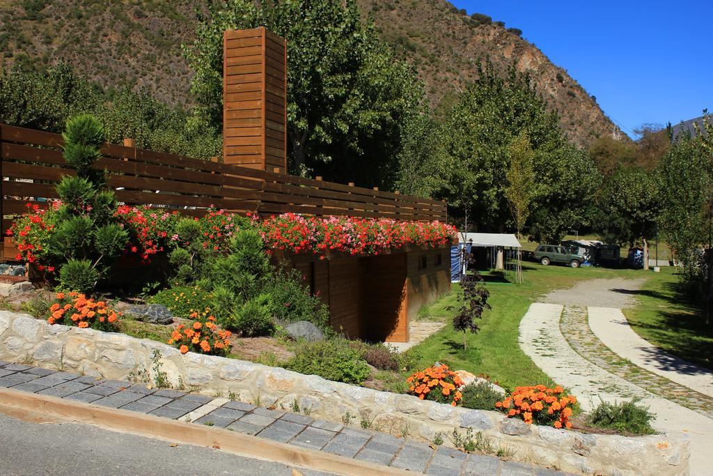 Bungalows Nou Camping La Guingueta D'Aneu Eksteriør bilde