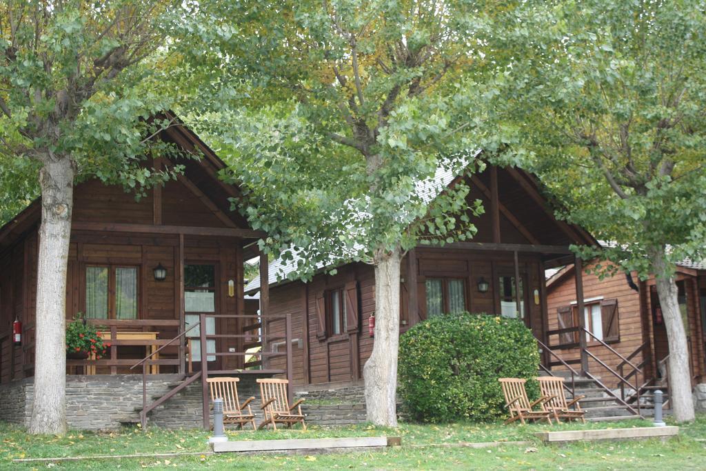 Bungalows Nou Camping La Guingueta D'Aneu Eksteriør bilde