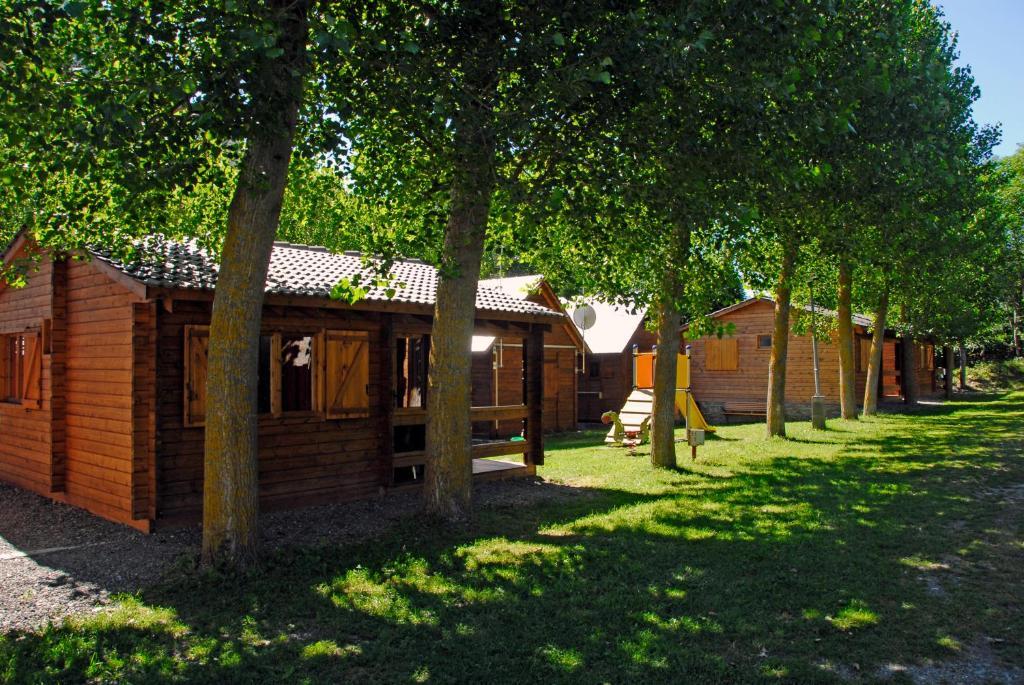 Bungalows Nou Camping La Guingueta D'Aneu Rom bilde