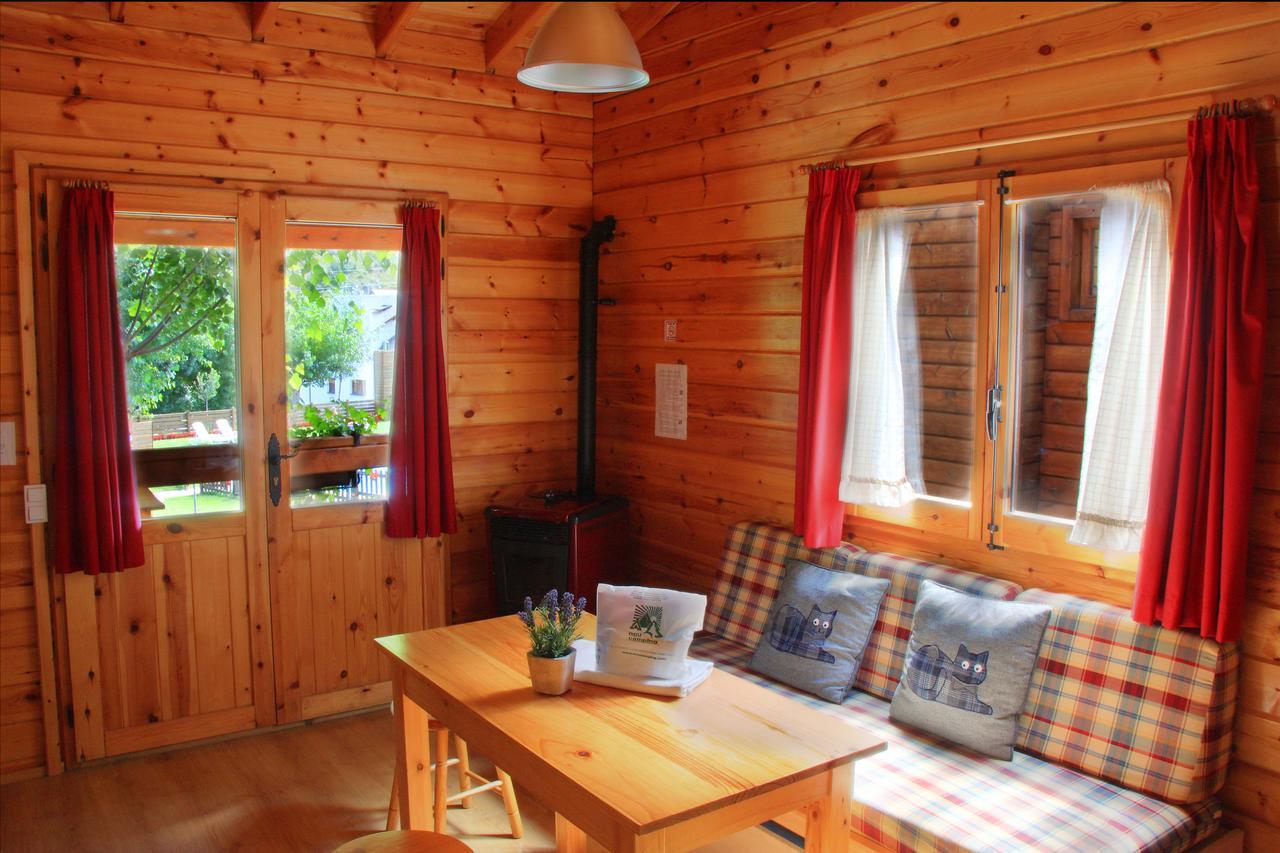 Bungalows Nou Camping La Guingueta D'Aneu Eksteriør bilde