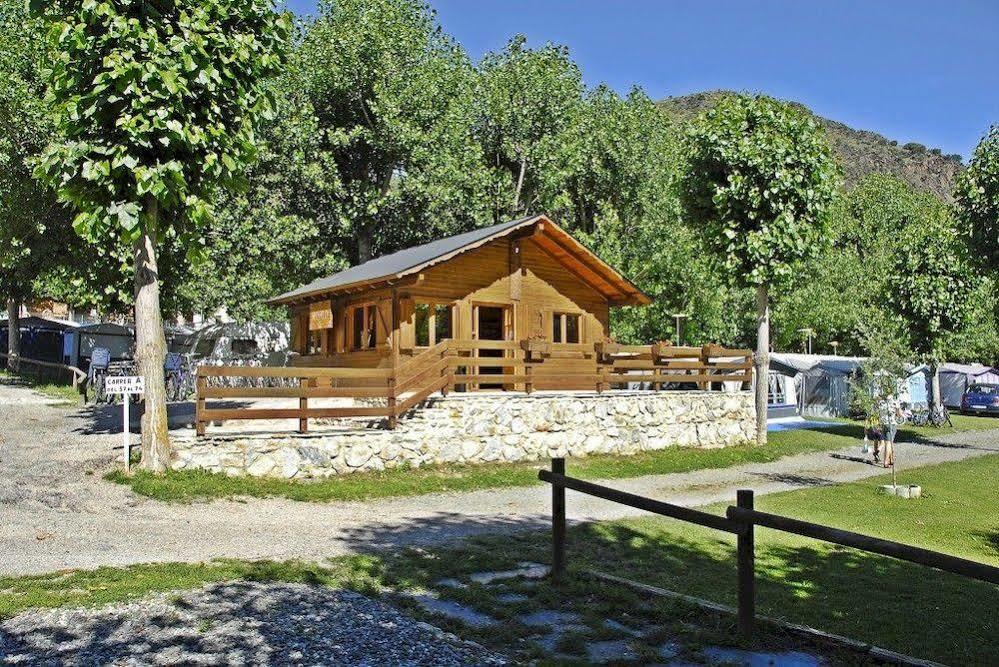 Bungalows Nou Camping La Guingueta D'Aneu Eksteriør bilde